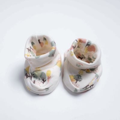 پاپوش نوزادی سفید تمام چاپ White Alyssum