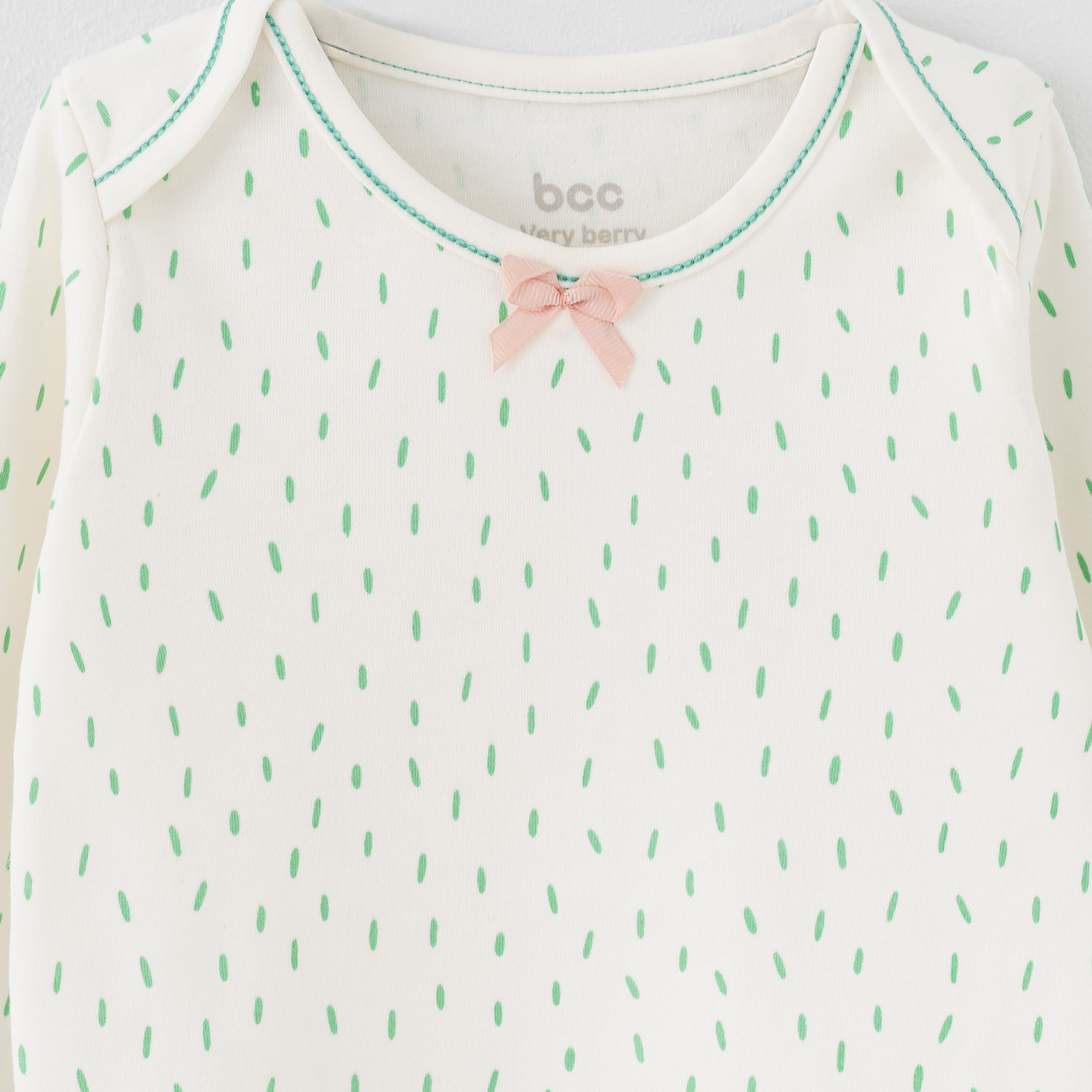 بلوز آستین بلند خال خالی very berry NB